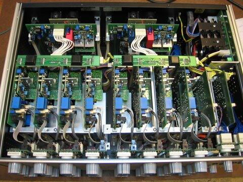 Buzz Audio - REQ 2.2, Optionen (ME/MEA, Transformer, Color)