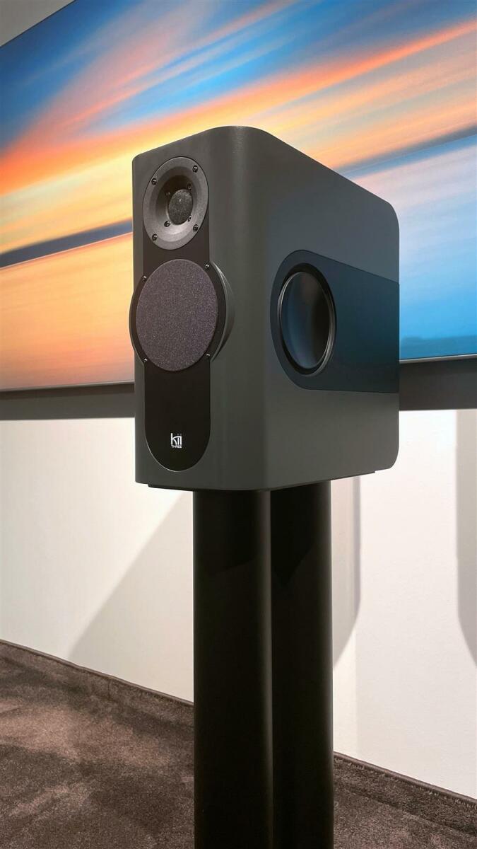 Kii Audio - Kii THREE System Standardfarbe: Fine Touch Dark Grey