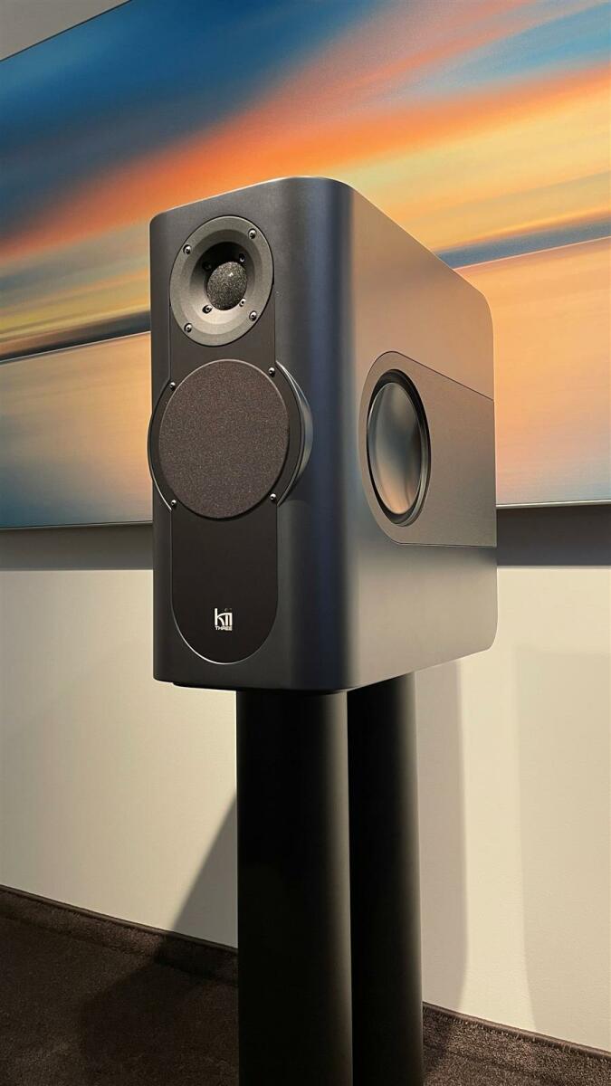 Kii Audio - Kii THREE System Premiumfarbe: Graphite Satin Metallic