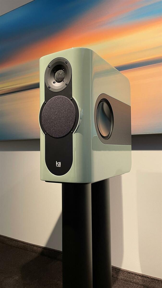 Kii Audio - Kii THREE System Premiumfarbe:Spring Green Hochglanz