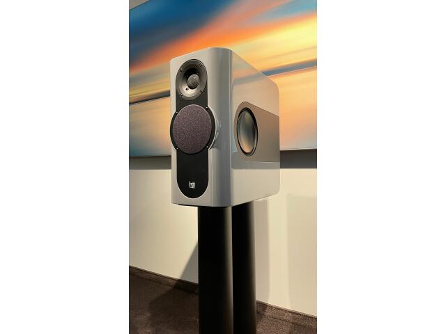 Kii Audio - Kii THREE System Premiumfarbe:Nardo Grey Hochglanz