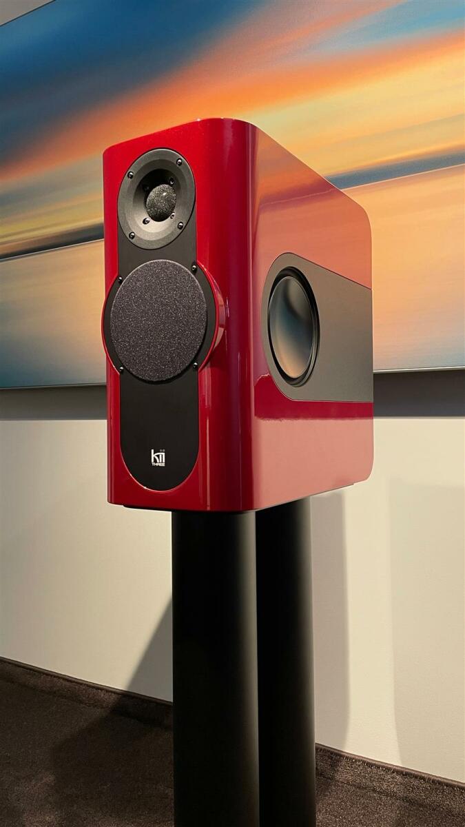Kii Audio - Kii THREE System Premiumfarbe: Tempranillo Red Hochglanz Metallic