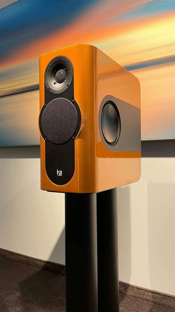Kii Audio - Kii THREE System Premiumfarbe: Phoenix Orange Hochglanz