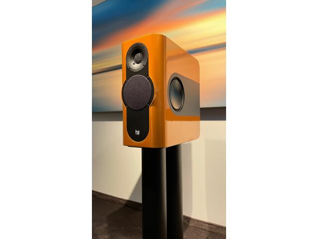 Kii Audio - Kii THREE System Premiumfarbe: Phoenix Orange Hochglanz