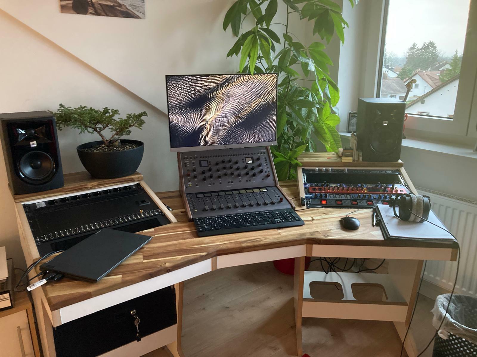 WAVE NATURE Masters Place 8U Studiotisch